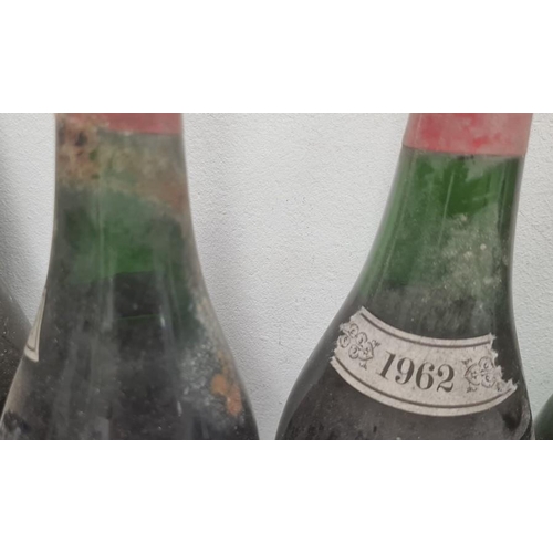 295 - Five bottles of 1962 Clos St Denis shipped by Morgan Furze & Co, London and five bottles of Nuits St... 