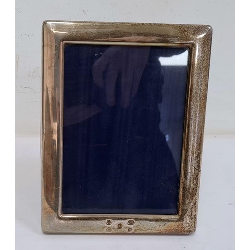 298 - 20th century silver rectangular picture frame, Sheffield 2005, maker RC, 21.7cm x 16.6cm