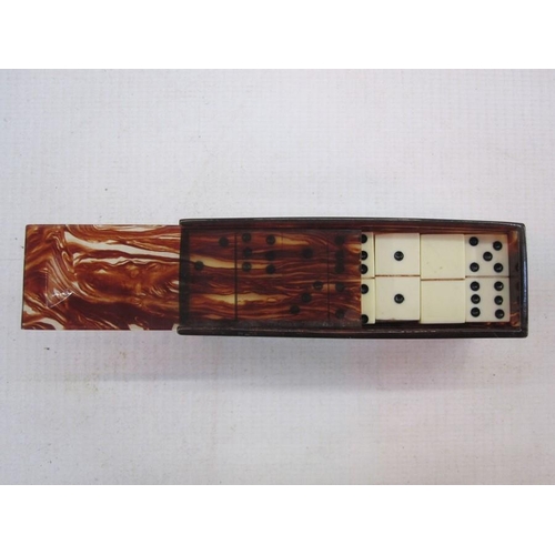 141 - Miniature set of 'Dominos de Poche' in faux ivory and phenolic, in a faux tortoiseshell box, c. 1920