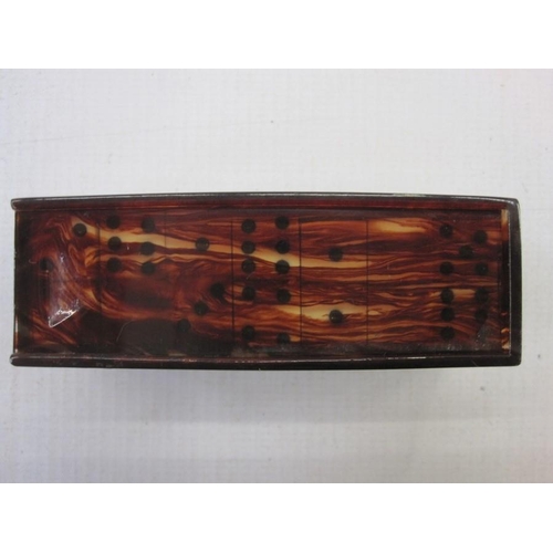 141 - Miniature set of 'Dominos de Poche' in faux ivory and phenolic, in a faux tortoiseshell box, c. 1920