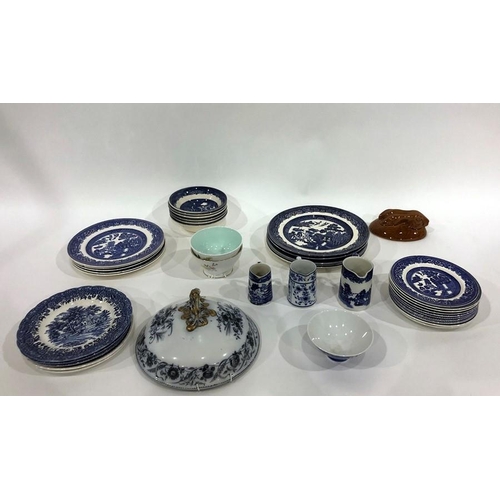 192 - Quantity of assorted blue and white to include 'Countrystyle' pattern, glassware and collectable ite... 