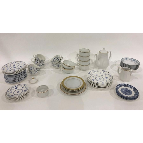 193 - Furnival china part tea service, Aplico part tea service, blue and white and other assorted ceramics... 