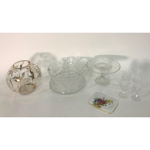 199 - Assorted glassware to include vases, bowls, hors d'oeuvres dish, glasses (4 boxes)