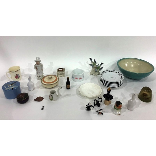 205 - Foley part tea service, floral decorated, assorted ceramics to include 'Bunnykins' mug and a Portugu... 