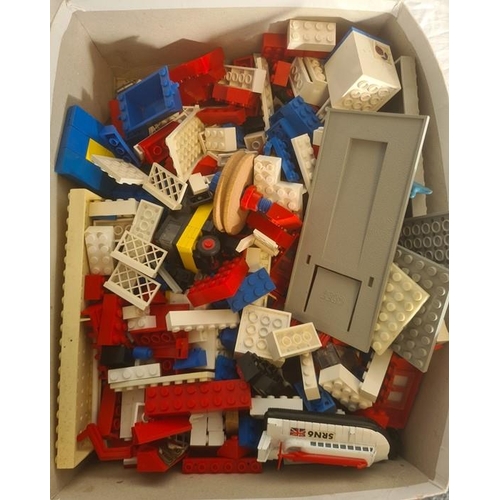 349 - A large quantity of Lego, base boards, tray organisers, loose Lego (1 Box)