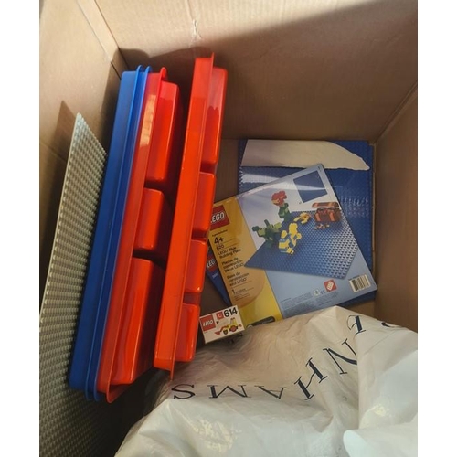 349 - A large quantity of Lego, base boards, tray organisers, loose Lego (1 Box)