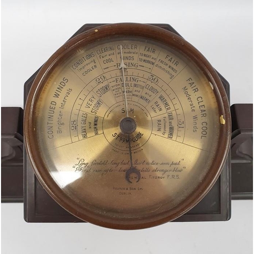 186 - 20th century Yeates & Son Ltd of Dublin table-top barometer in bakelite frame