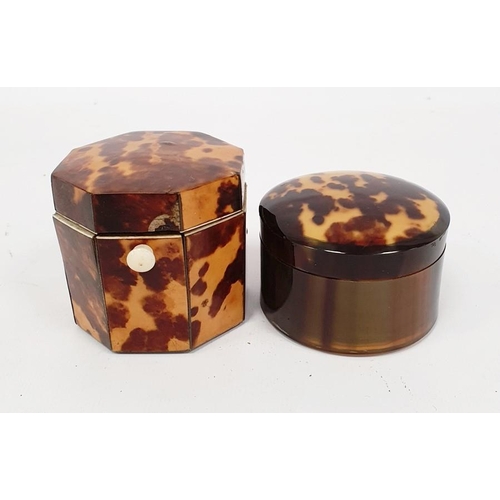 265 - A George III tortoiseshell bachelor's tea caddy, octagonal form, bone handle, 6cm high x 6.2cm wide ... 