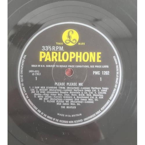 166b - The Beatles 'Please Please Me', 1963, Mono, black and yellow Parlphone label PMC 1202 xex 422-2n xex... 