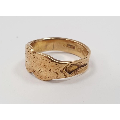 287 - Victorian 18ct gold memorial ring, Chester 1886 with engraved dedication (rubbing to engraving and l... 