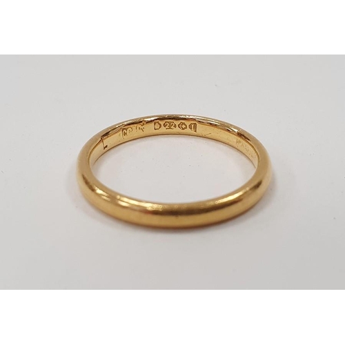 288 - 22ct gold ring, approx, 2.3g, ring size H.5