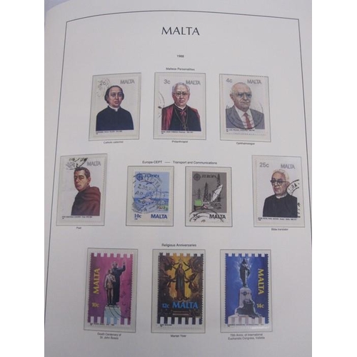 291 - Album of Malta stamps, page of 1/2d 1860 through to 1966 appears complete, includes 1922 10s black (... 