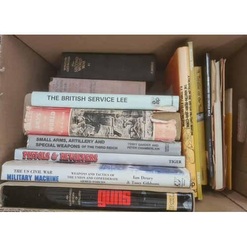 60 - Militaria, two boxes of books on the subject of war, to include Mano Ziegler 