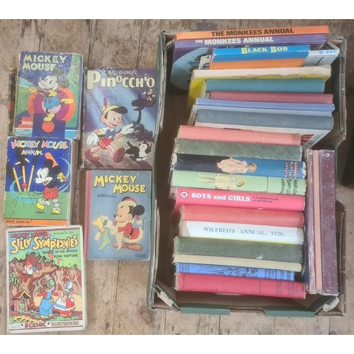 85 - Quantity of childrens annuals to include Shirley Temple Annual, Film Fun, Chatterbox, Ladybird Boys ... 