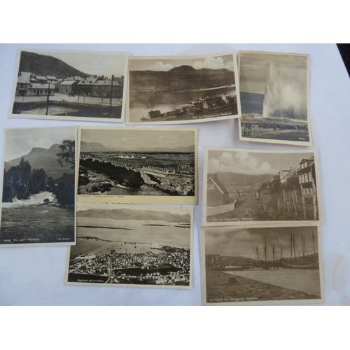 181 - Quantity of early to mid 20th century postcards and photographs  -  WWI AND TOPOGRAPHICAL

 Amendmen... 