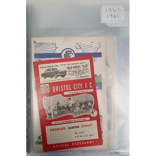 171a - Assorted Chesterfield town football programmes, including 1956 Chesterfield versus Mansfield, variou... 