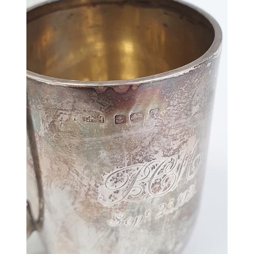 439 - Small silver jug by B Muller & Son, with import marks for Chester 1901, 6.5cm high, another small si... 