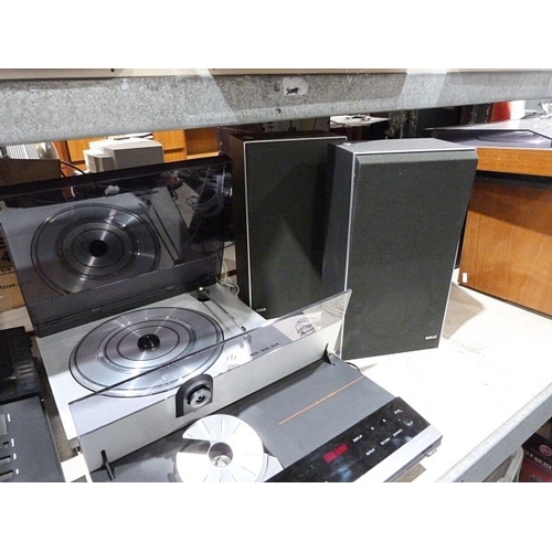 199b - Bang and Olufsen Beocenter 4000 tape deck, a Bang and Olufsen Beogram CDX and a Bang and Olufsen Beo... 