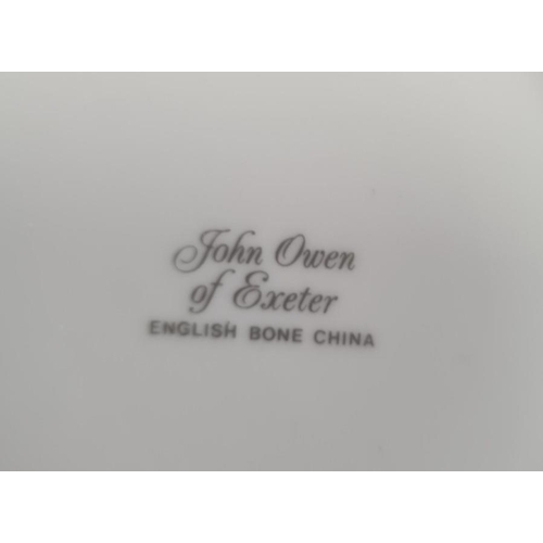 24 - Large collection of trinket pots, dishes, scent bottles, etc, some boxed, including Wedgwood, Royal ... 