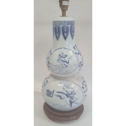 135 - Chinese blue and white double-gourd vase/table lamp on turned wooden base, 45cm high