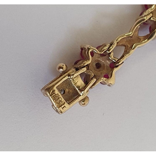 443 - 9ct gold gate-link bracelet with padlock clasp, 6.5g approx., 9ct gold cross on chain, 1.5g, a 9ct g... 