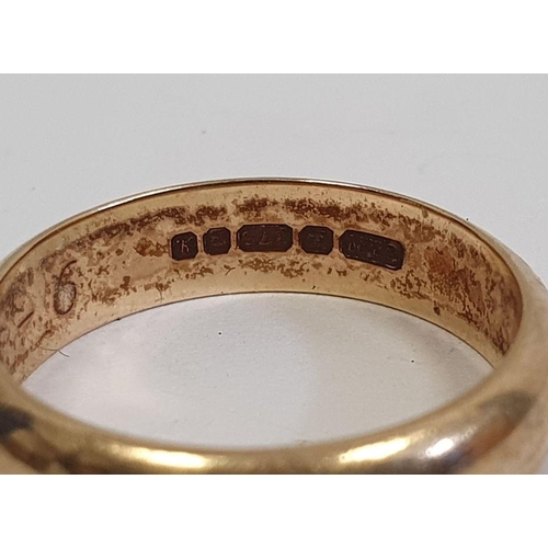 480 - 9ct gold wedding ring, 4.4g