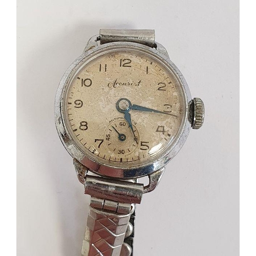 601 - Lady's gilt metal strap watch, the dial inscribed Longines, with baton markers, on expanding bracele... 