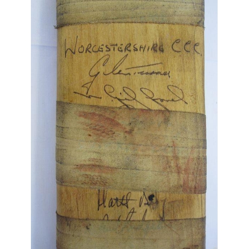 95 - Two Duncan Fearnley cricket bats, both with signatures, one Gloucester CCC 1981, the other Worcester... 