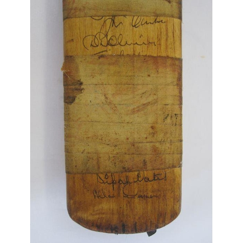 95 - Two Duncan Fearnley cricket bats, both with signatures, one Gloucester CCC 1981, the other Worcester... 