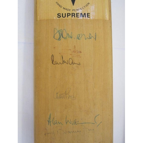 95 - Two Duncan Fearnley cricket bats, both with signatures, one Gloucester CCC 1981, the other Worcester... 