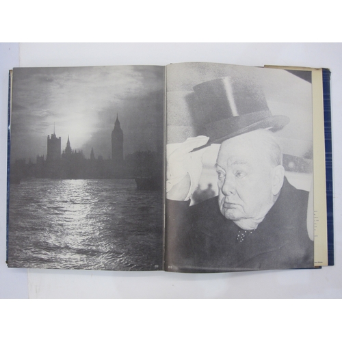 125A - Winston Churchill - signature - 
 