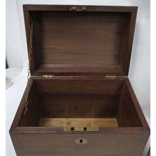 1076 - 19th century mahogany rectangular lidded box with brass carry handles and a similar oak example (2)