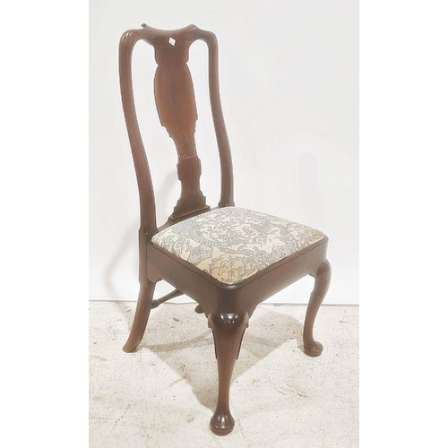 1322 - Pair of Georgian-style ladderback dining chairs with carved and pierced decoration, upholstered seat... 