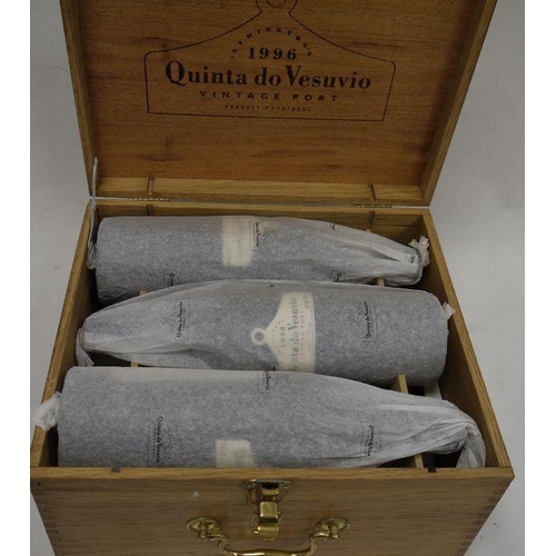 217 - One box case (6 bottles) Symingtons Quinta Do Vesuvio vintage port 1996