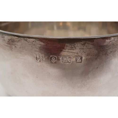 280 - 1920's silver circular bowl of plain form, Birmingham 1924, maker William Neale & Son Ltd, 9cm diame... 