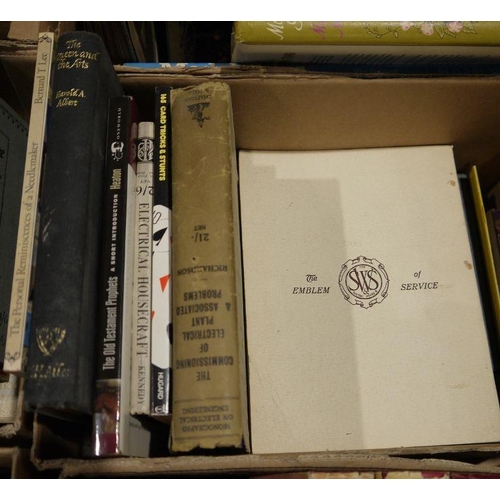 1000 - Assorted volumes to include Winston Churchill, militaria, travel, poetry (6 boxes)