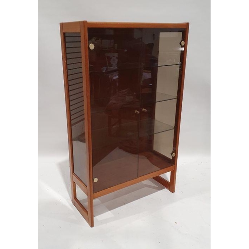 1221 - Pair of late 20th century glazed display cabinets (2)