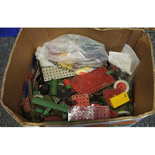 418 - A large quantity of loose Meccano (six boxes)