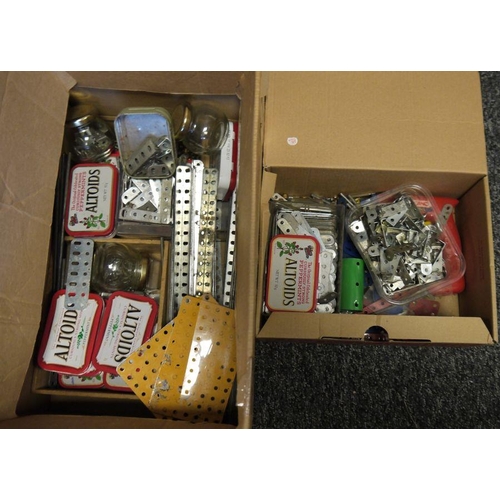 418 - A large quantity of loose Meccano (six boxes)