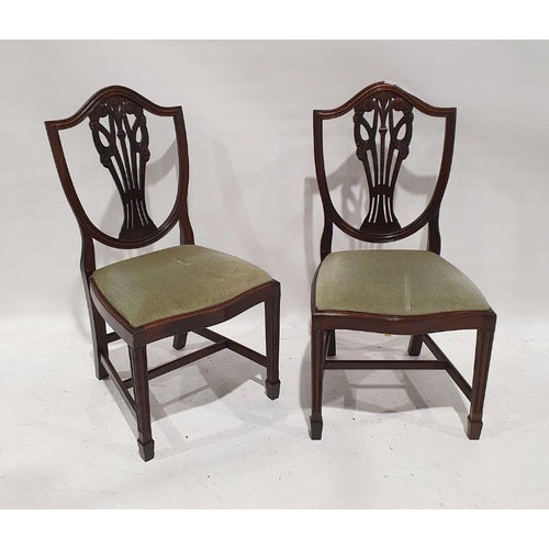 1107 - Four modern reproduction Hepplewhite dining chairs (4)