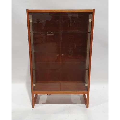 1221 - Pair of late 20th century glazed display cabinets (2)