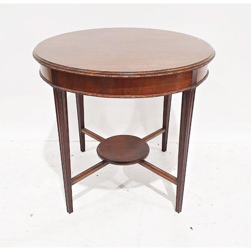 1269 - 20th century mahogany circular centre table on moulded tapering supports