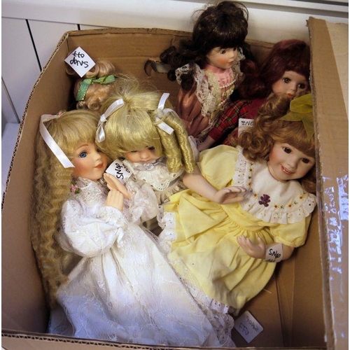 279 - Leonardo's collection porcelain doll 'Samantha' and a quantity of assorted porcelain dolls (1 box)