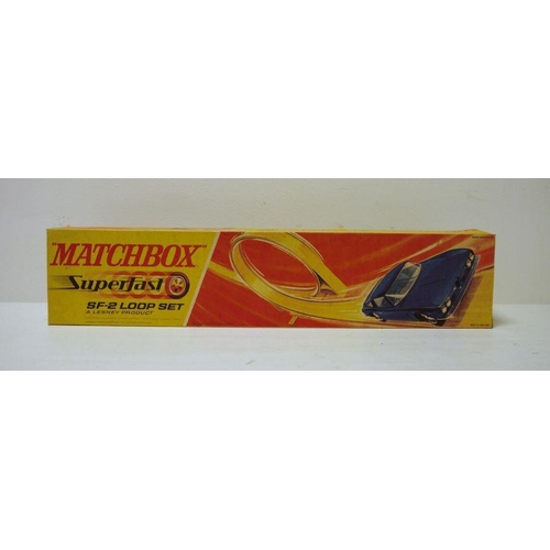 371 - Matchbox Superfast diecast model SF.2 Loop Set, boxed