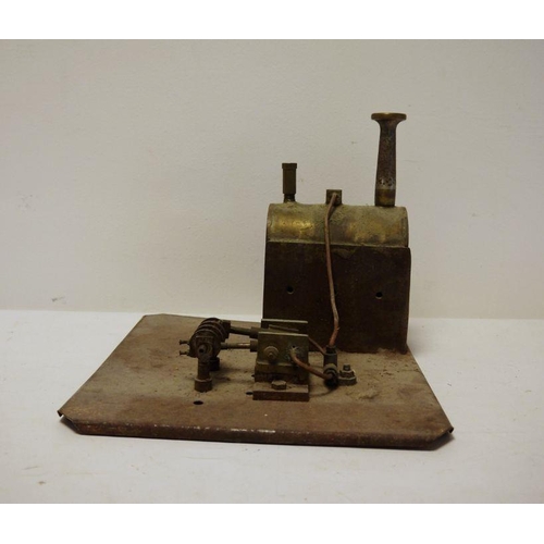 414 - A static steam engine, unboxed