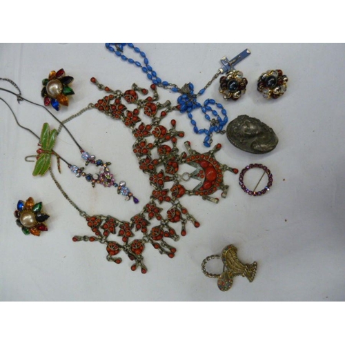 351 - Quantity costume jewellery to include necklaces and a lady's black beaded evening purse (3 boxes)