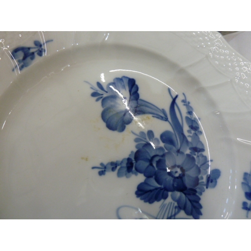 175 - Royal Copenhagen blue flower dinner service - complete description and further images to follow