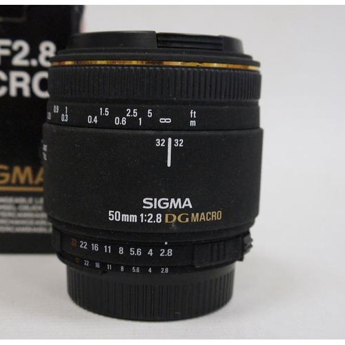 143c - Sigma 50mm 1:2.8 DG Macro lens in box