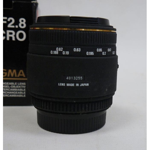 143c - Sigma 50mm 1:2.8 DG Macro lens in box