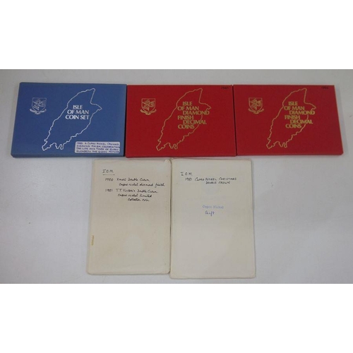 82 - Coin sets from Isle of Man (6) to include: Proof sets 1980, 1984. Diamond finish Queen Mother 6 Crow... 